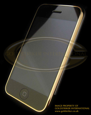 Illustration for article titled Woman Coats iPhones in Gold For Your Pleasure